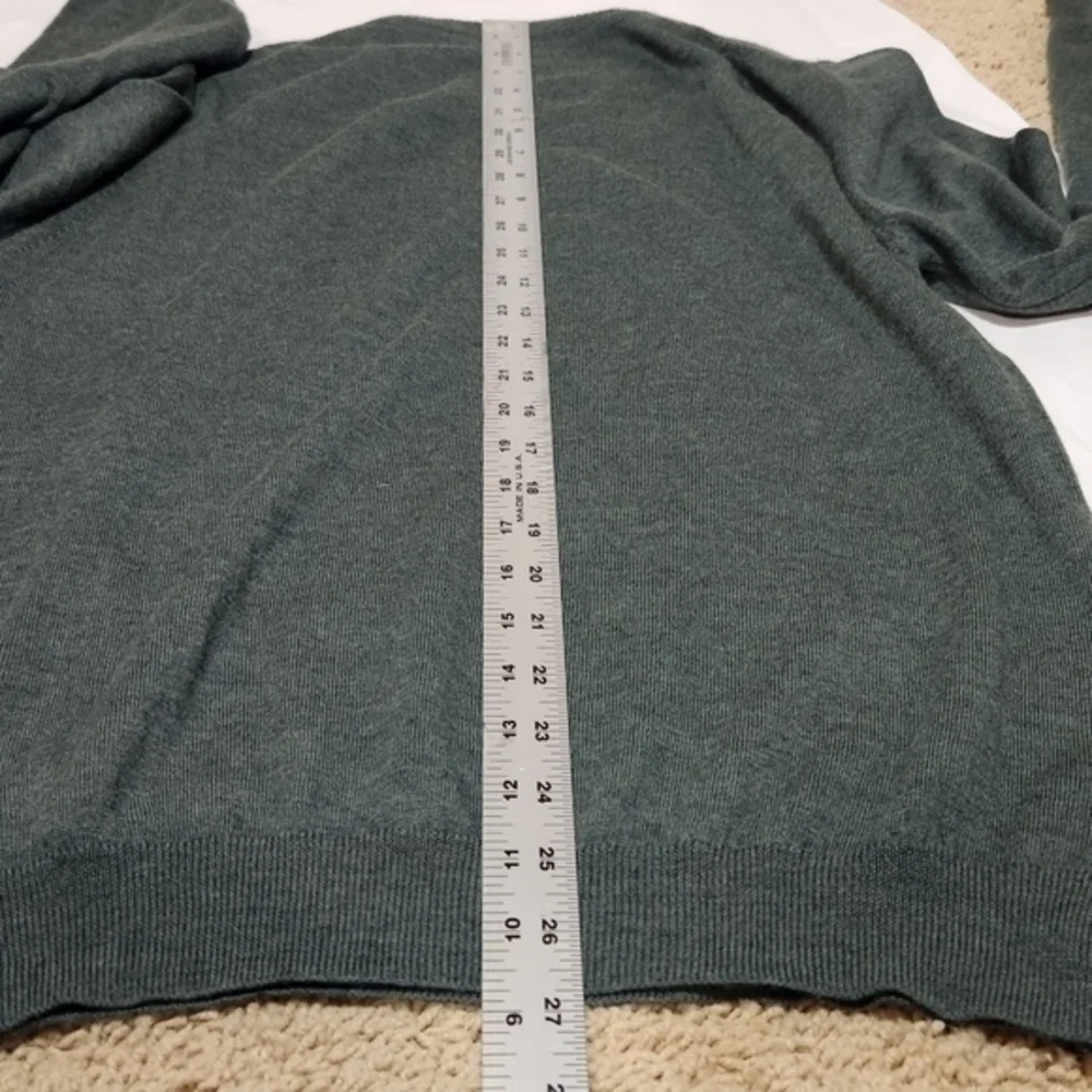 Grant Thomas Medium Green Italian Merino Wool V‎ Neck Sweater Holiday Christmas